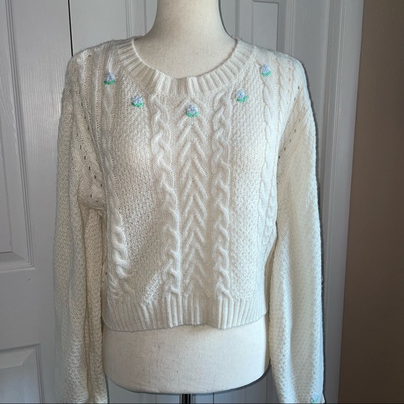 Wild fable crop sweater balloon sleeve size M - Picture 3 of 9